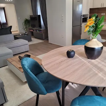 Luxury Captain's Corner In Trikala, 3bd شقة *