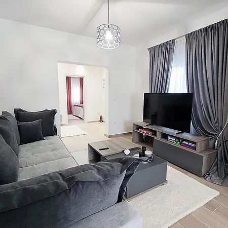 Luxury Captain's Corner In Trikala, 3bd