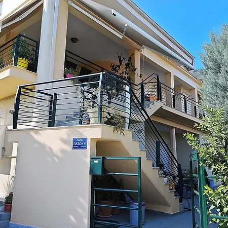 Luxury Captain's Corner In Trikala, 3bd *
