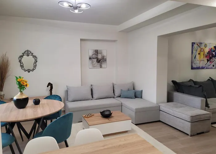 Luxury Captain's Corner In Trikala, 3bd *