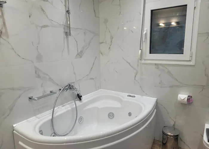 Luxury Captain's Corner In Trikala, 3bd