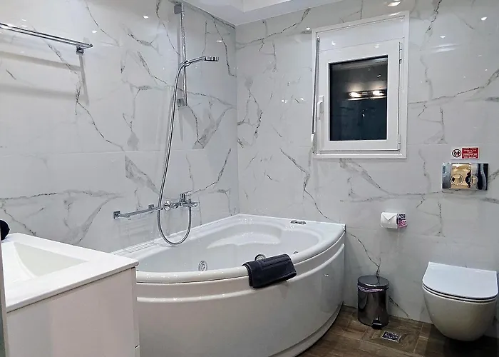 Luxury Captain's Corner In Trikala, 3bd Apartament